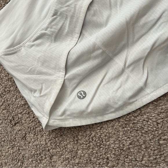 New lululemon shorts - Picture 5 of 5